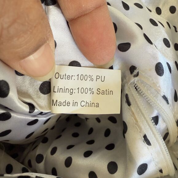 Lulu's Nordstrom Black Bag Clutch Zipper Closure - Picture 14 of 16